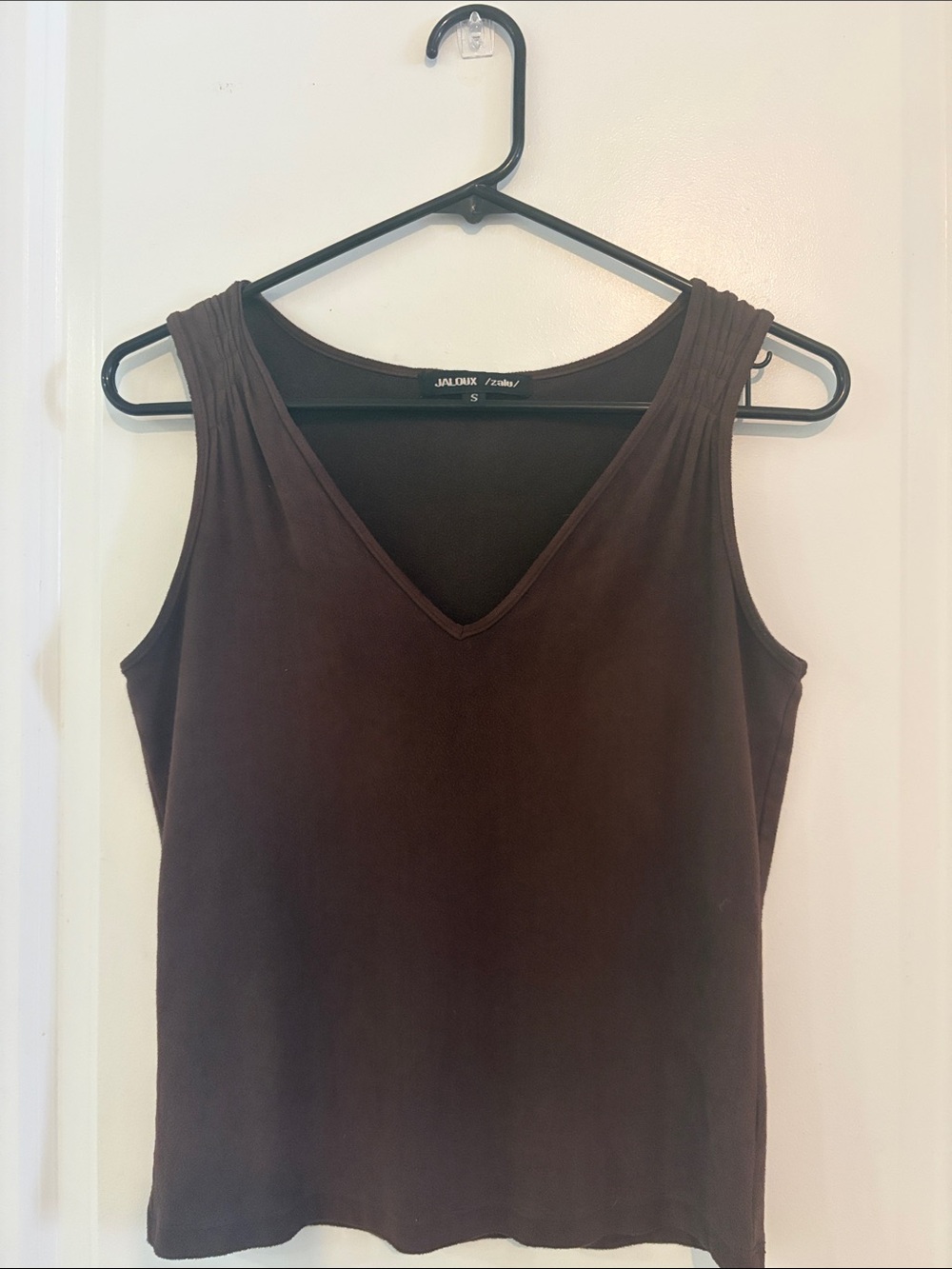 Jaloux/zalu/ Dark Brown V-Neck Sleeveless Tank